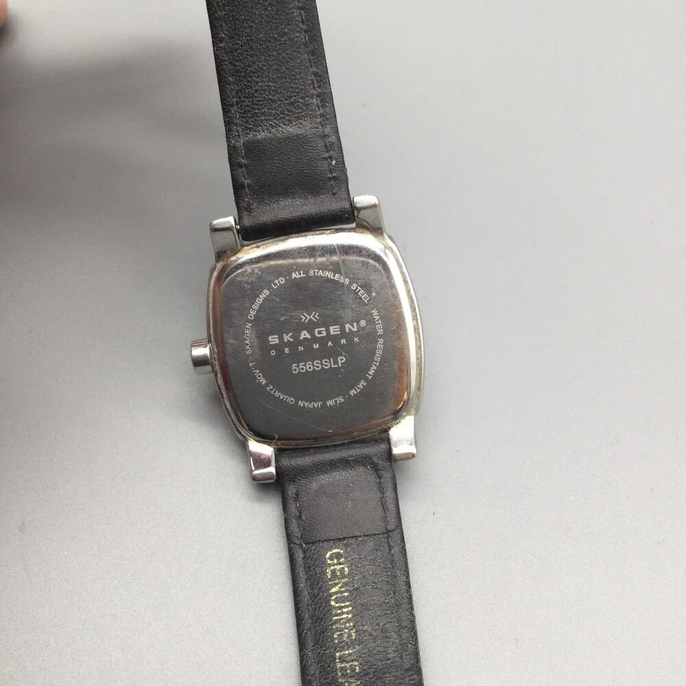 Skagen Womens Watch 30mm Silver Tone White MOP Diamonds 556SSLP New Battery